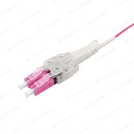 OM4 LC สายแพทช์ใยแก้ว ความหนาแน่นสูง เปลี่ยนความขั้วสายได้อย่างรวดเร็ว